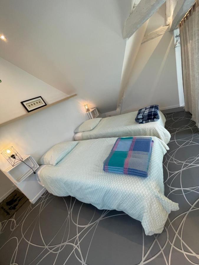 Duplex Apartment Beaumont-sur-Sarthe ภายนอก รูปภาพ